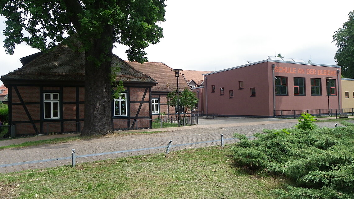 Bild von Schule an der Bleiche Ludwigslust; Schule mit dem Förderschwerpunkt geistige Entwicklung Bild von Schule an der Bleiche Ludwigslust; Schule mit dem Förderschwerpunkt geistige Entwicklung