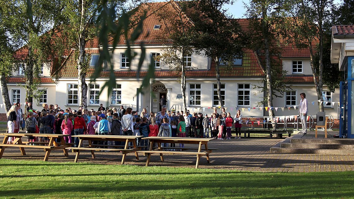 Bild von Recknitz-Grundschule Ahrenshagen Bild von Recknitz-Grundschule Ahrenshagen