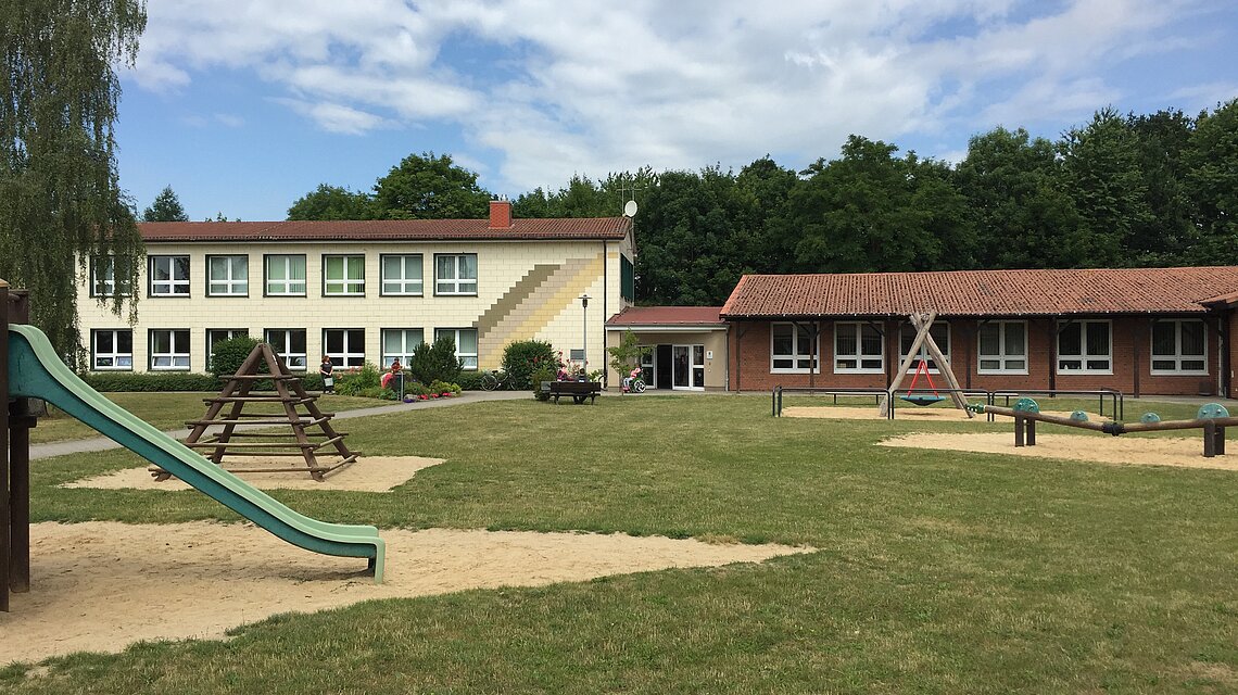 Bild von "Sonnenblumenschule" Franzburg - Schule mit dem Förderschwerpunkt geistige Entwicklung