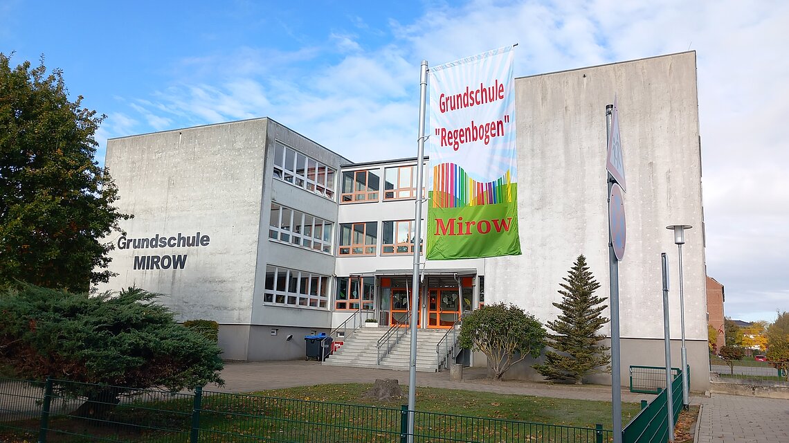 Bild von Grundschule Regenbogen, Mirow