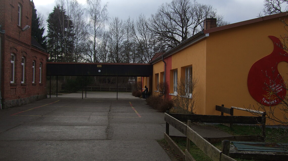 Bild von Grundschule "Fritz Reuter" Kemnitz Bild von Grundschule "Fritz Reuter" Kemnitz