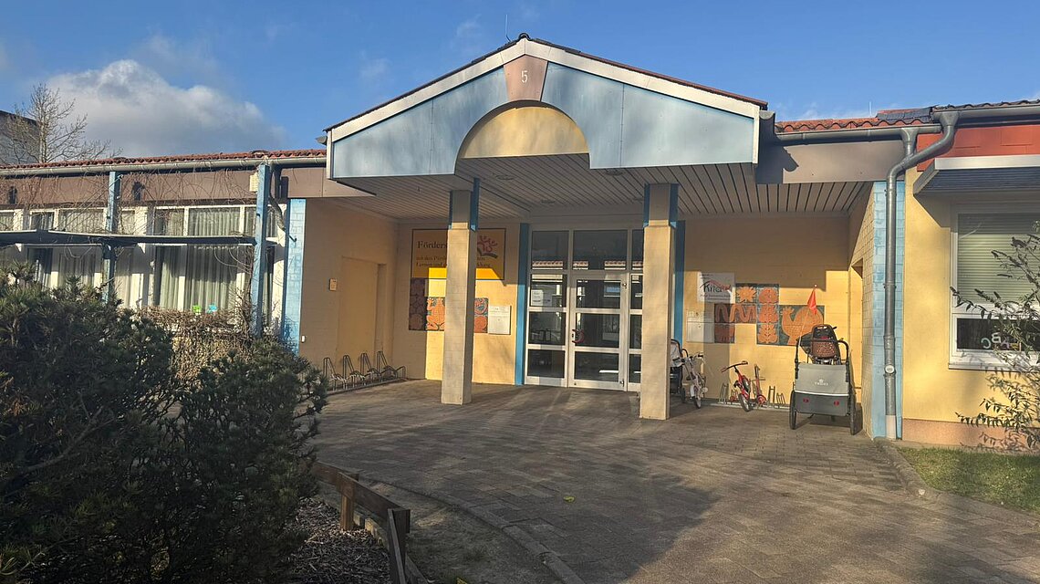 Bild von Förderschule mit den Förderschwerpunkten Lernen und geistige Entwicklung Boizenburg Bild von Förderschule mit den Förderschwerpunkten Lernen und geistige Entwicklung Boizenburg
