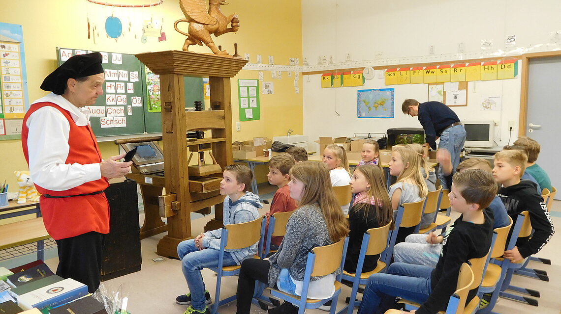 Bild von Grundschule "Theodor Körner", Wöbbelin Bild von Grundschule "Theodor Körner", Wöbbelin