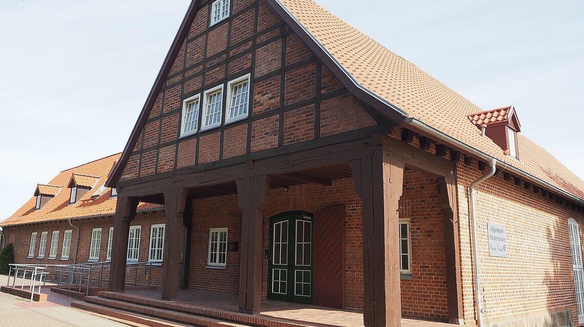 Bild von Schule mit dem Förderschwerpunkt Lernen "Anne Frank" Schönberg
