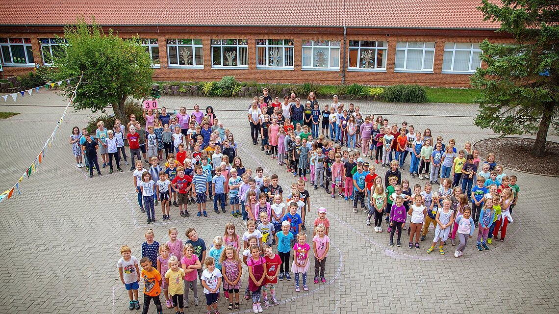 Bild von Grundschule "Zum Wasserturm", Neverin