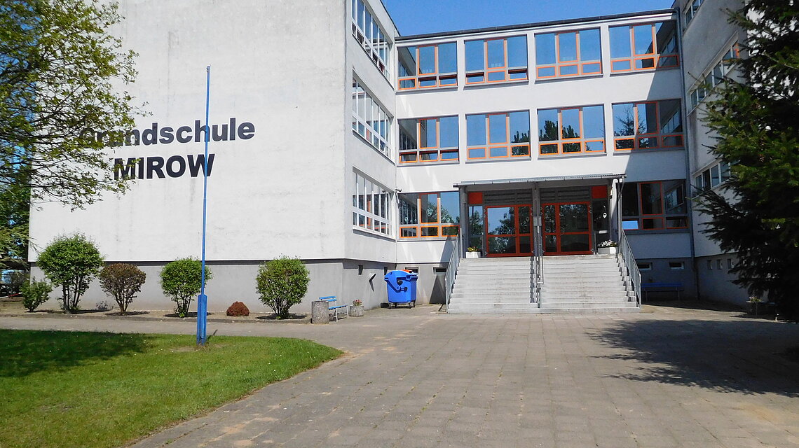Bild von Grundschule Regenbogen, Mirow